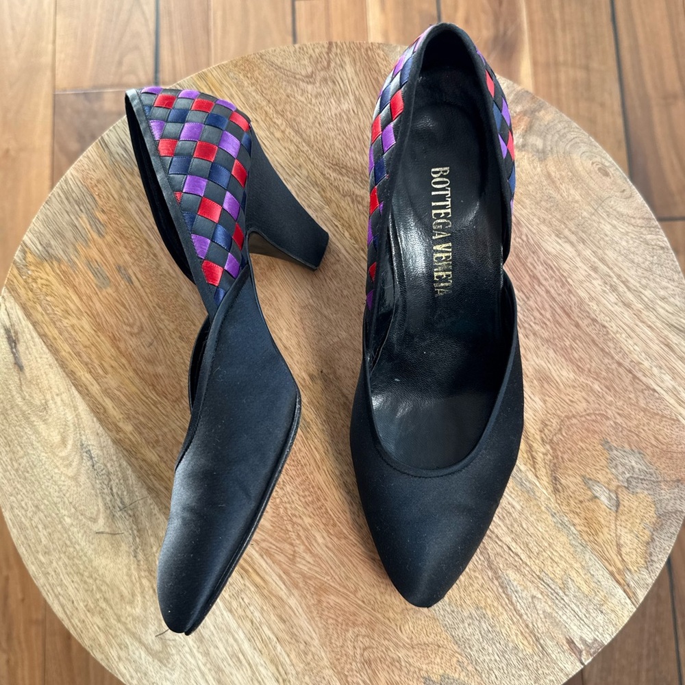 Bottega Veneta Vintage Black Satin Woven Back Heels Sz: 7.5